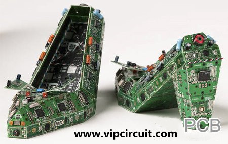 Such a creative DIY the waste PCB, will you play?